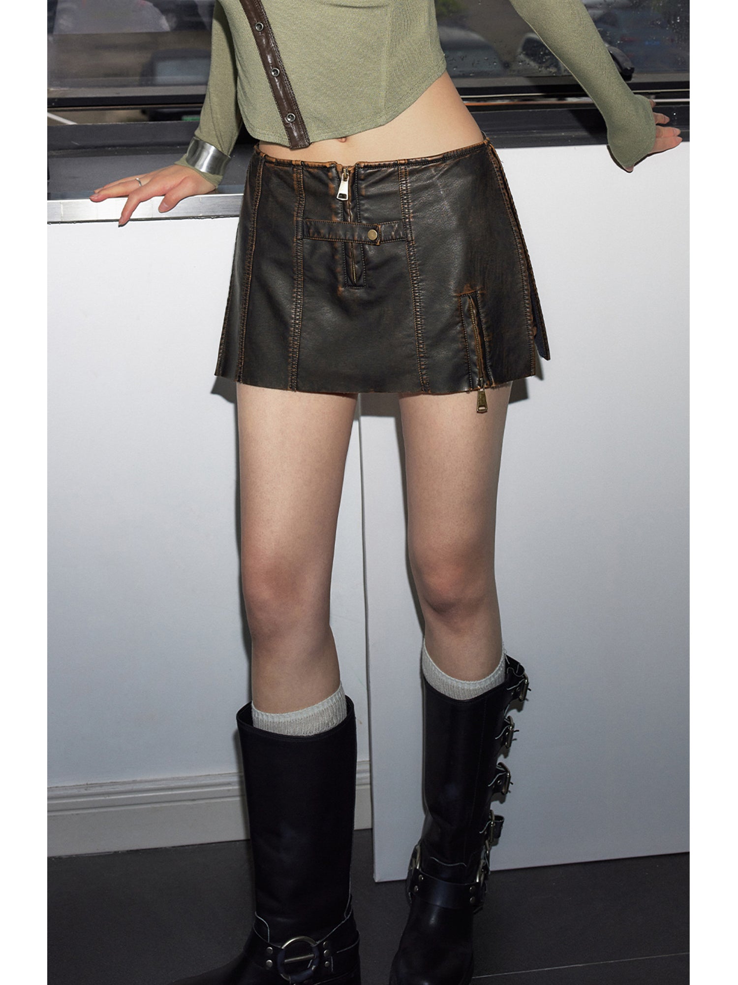 BROWN RETRO LEATHER MINISKIRT