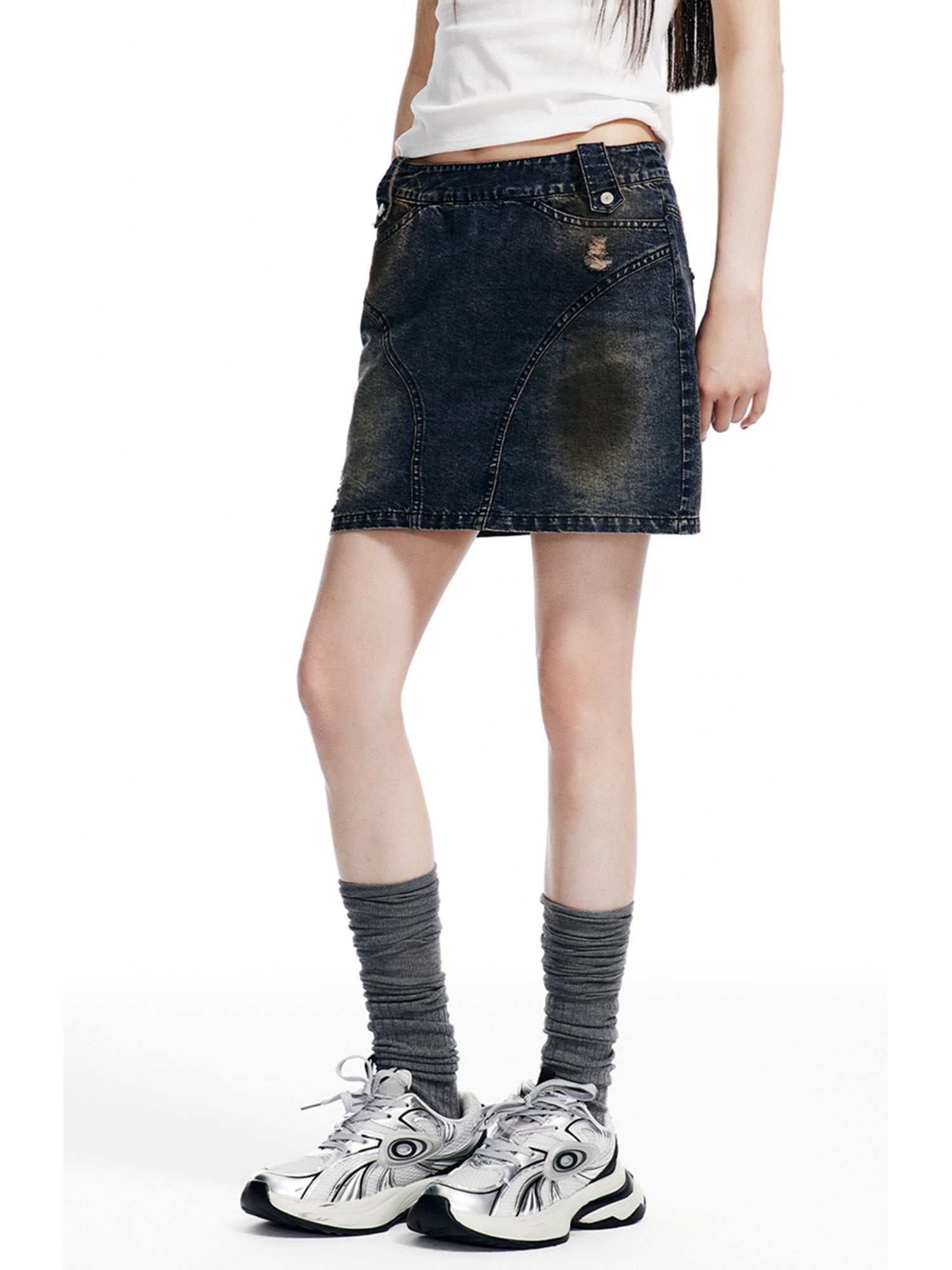 BRUSHED AND WASHED DENIM SKIRT