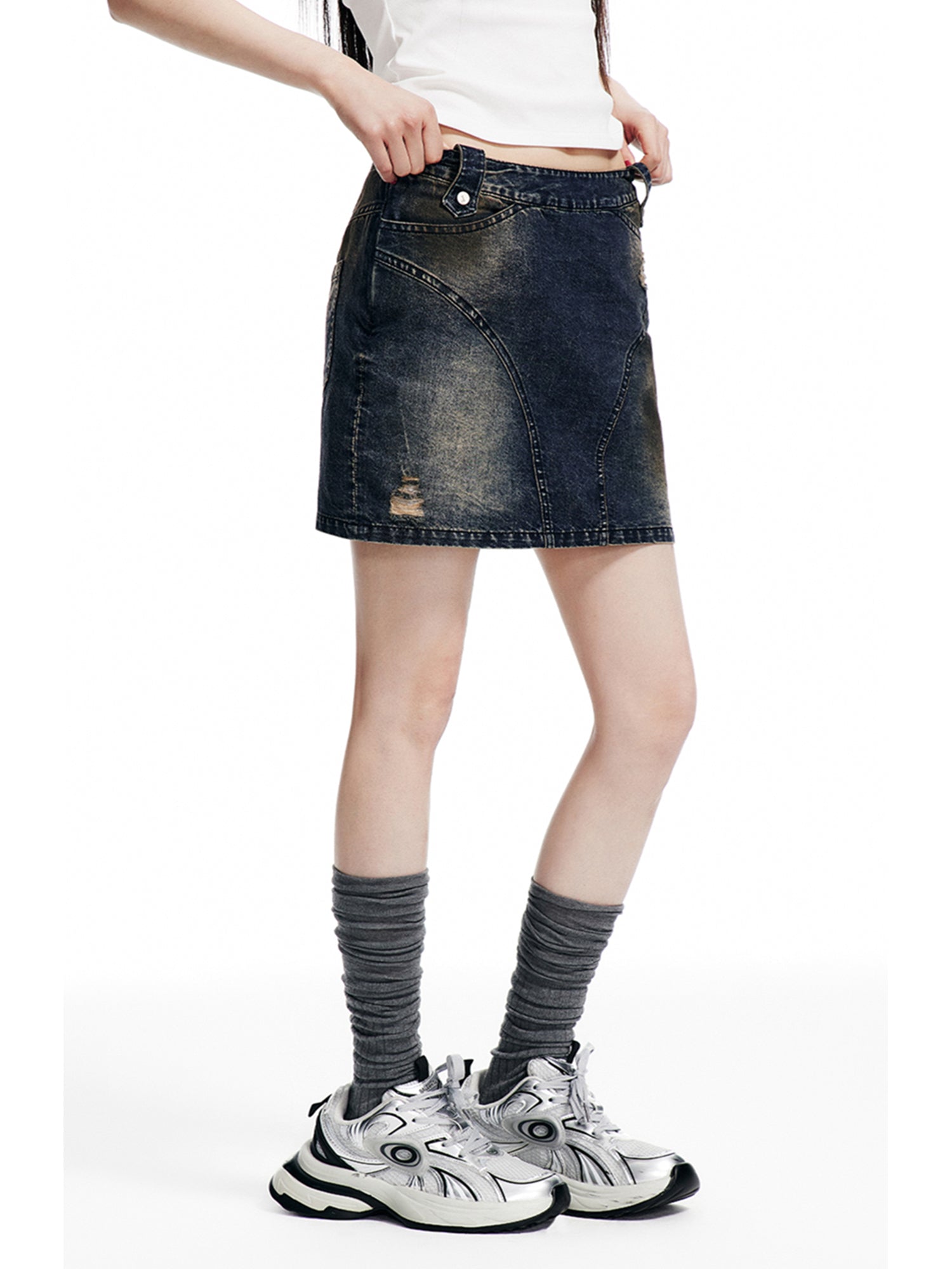 BRUSHED AND WASHED DENIM SKIRT